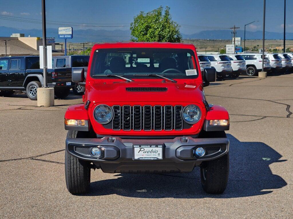 new 2025 Jeep Gladiator car, priced at $43,671