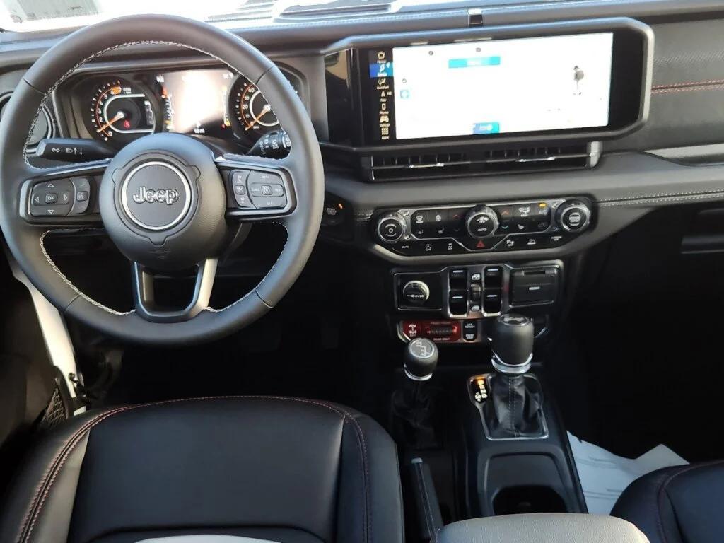 new 2025 Jeep Wrangler car, priced at $57,675