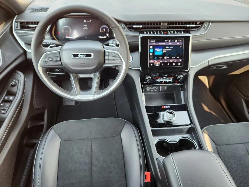 new 2025 Jeep Grand Cherokee L car, priced at $45,317