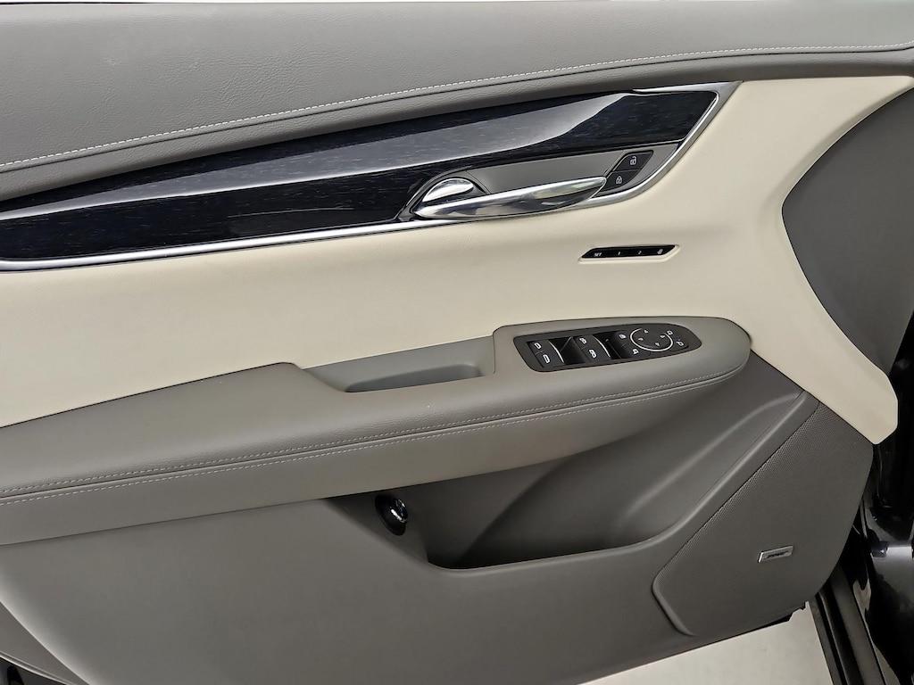 used 2020 Cadillac XT6 car, priced at $36,998