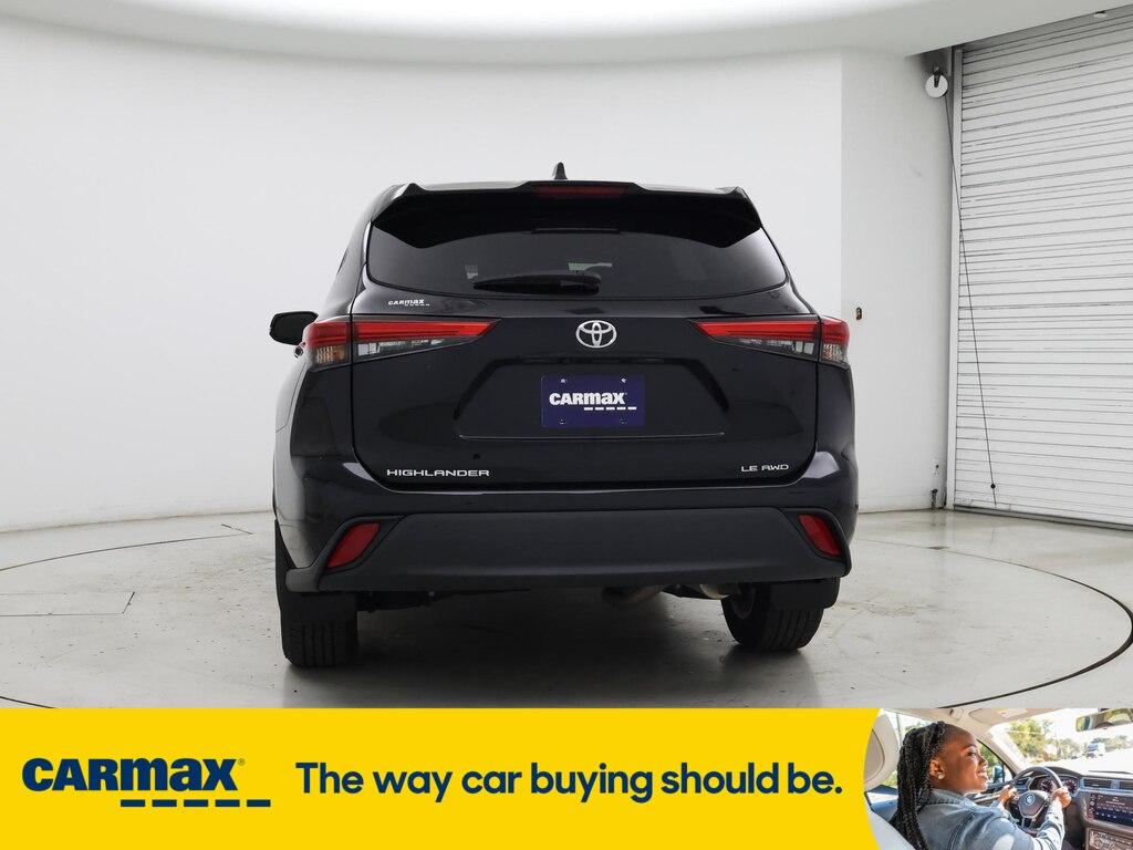 used 2022 Toyota Highlander car, priced at $31,998