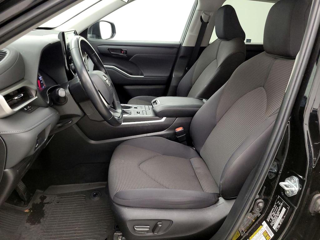 used 2022 Toyota Highlander car, priced at $33,998