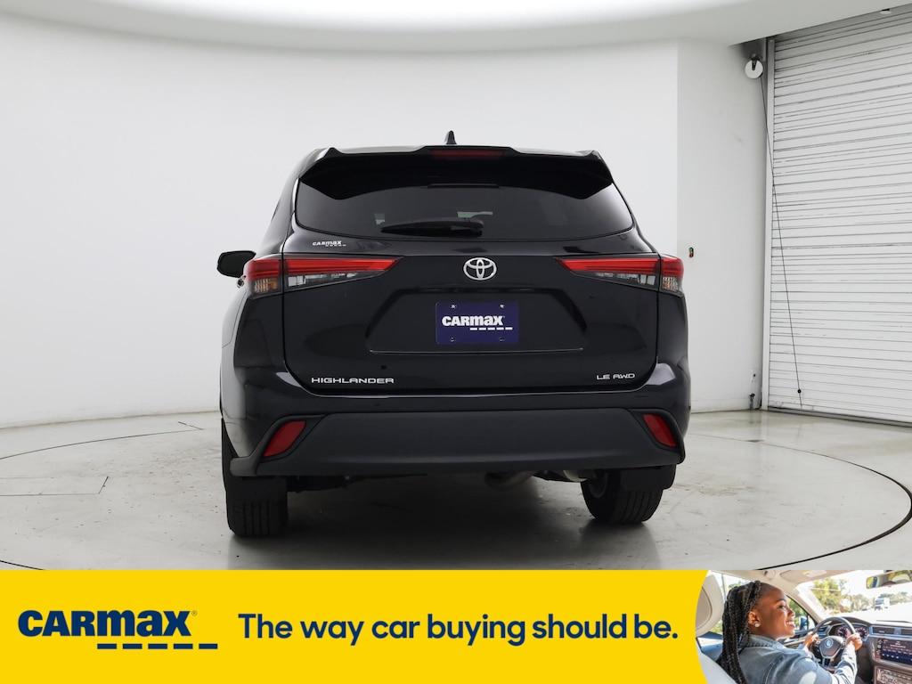 used 2022 Toyota Highlander car, priced at $33,998