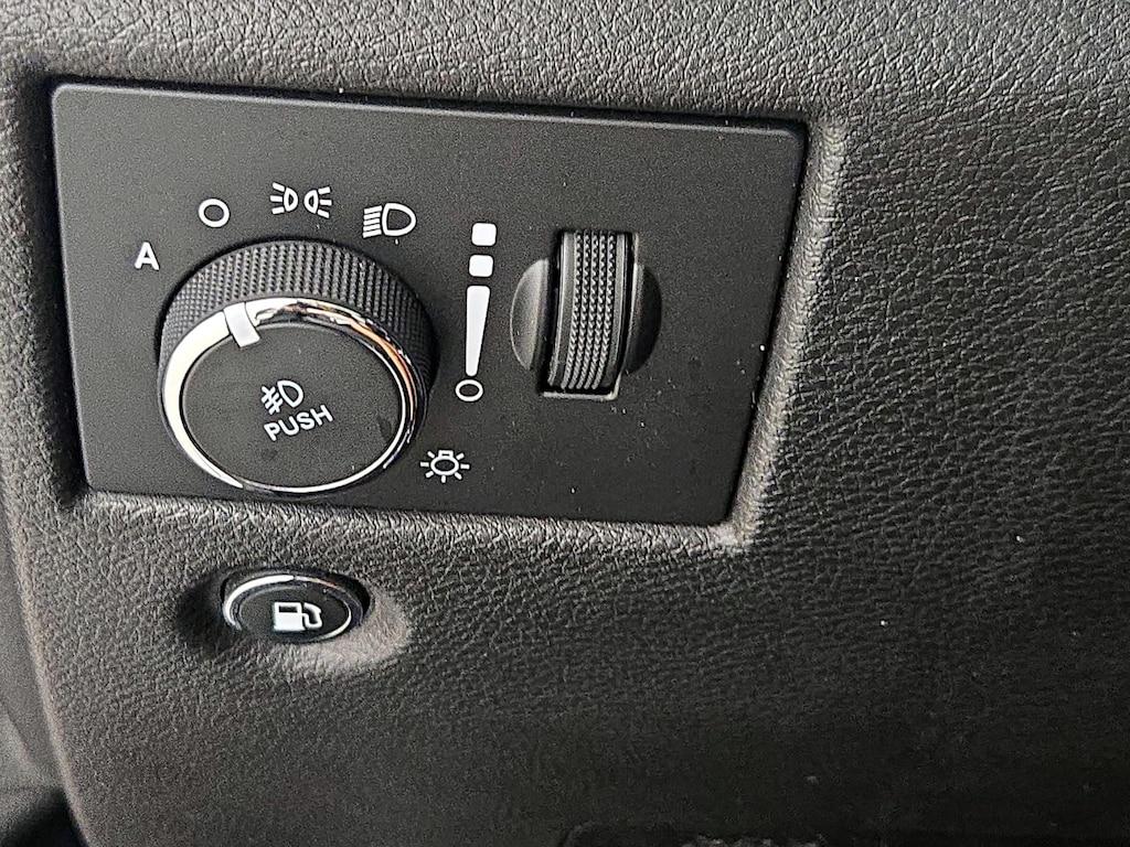 used 2019 Jeep Grand Cherokee car, priced at $20,998