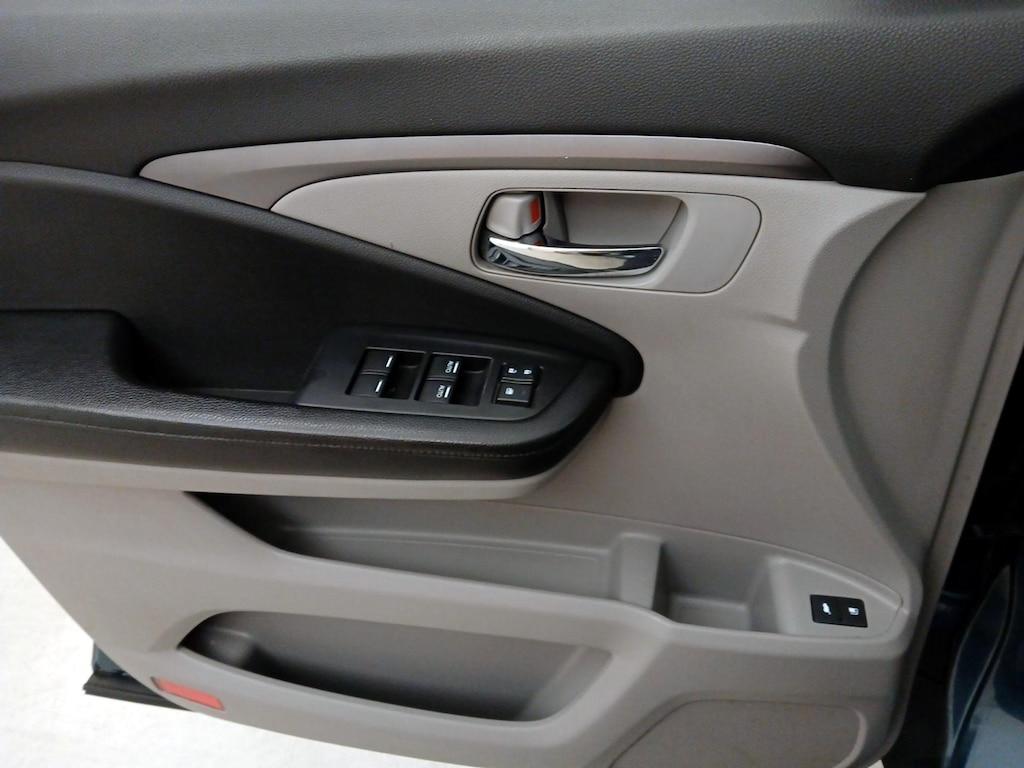 used 2016 Honda Pilot car, priced at $19,998