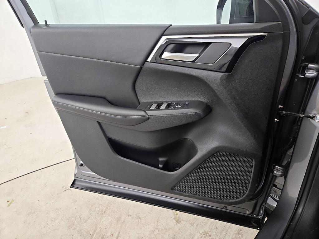used 2023 Mitsubishi Outlander car, priced at $27,998