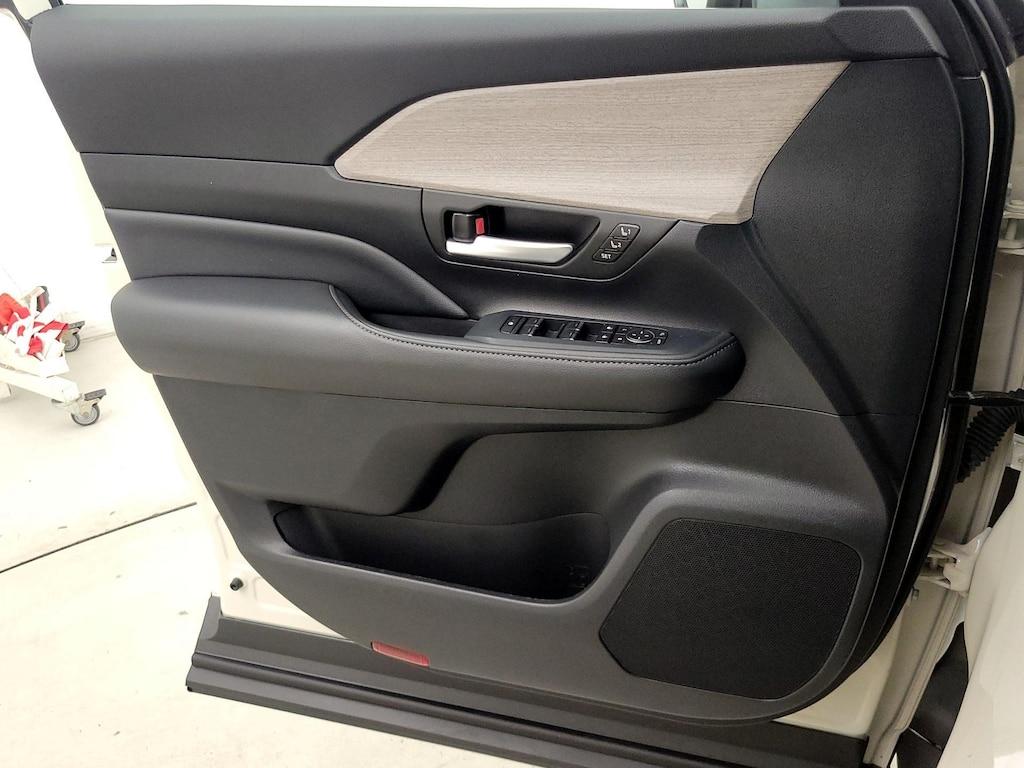 used 2024 Toyota Grand Highlander car, priced at $49,998