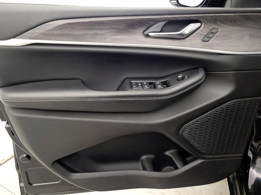used 2023 Jeep Grand Cherokee car, priced at $38,998