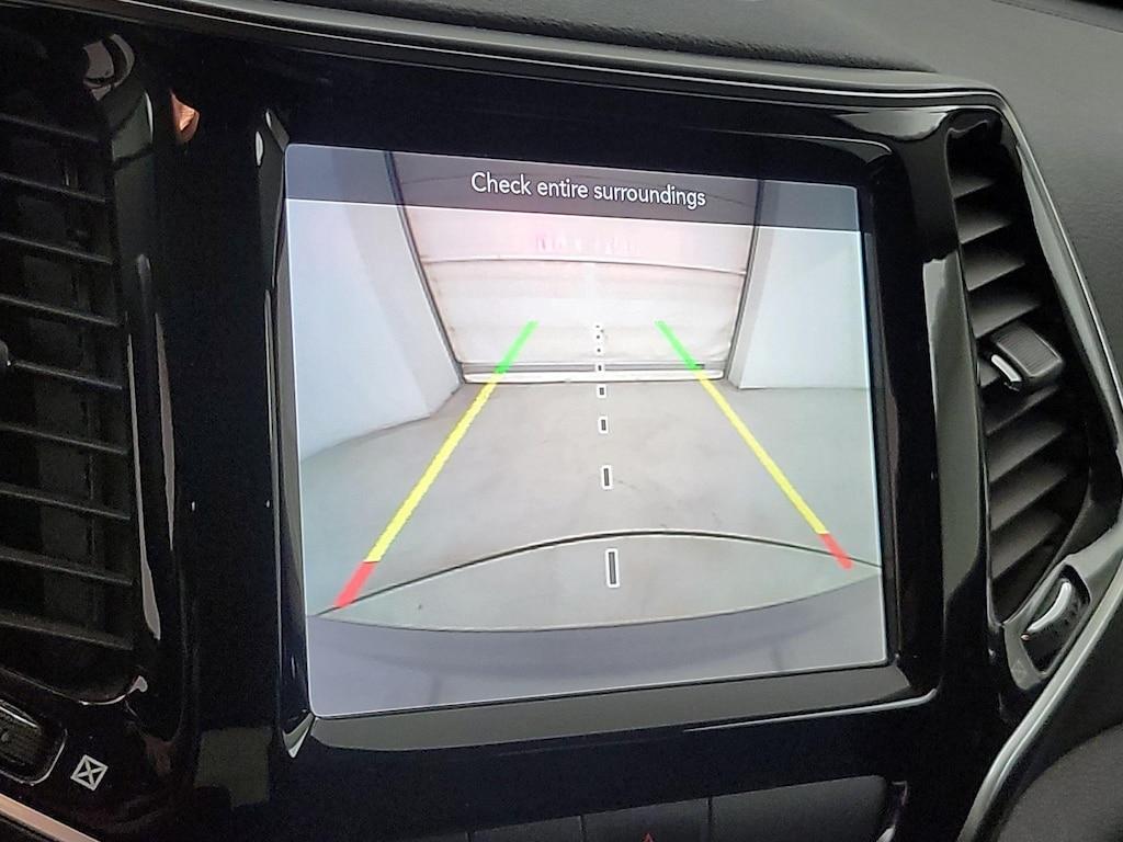 used 2019 Jeep Cherokee car, priced at $18,998