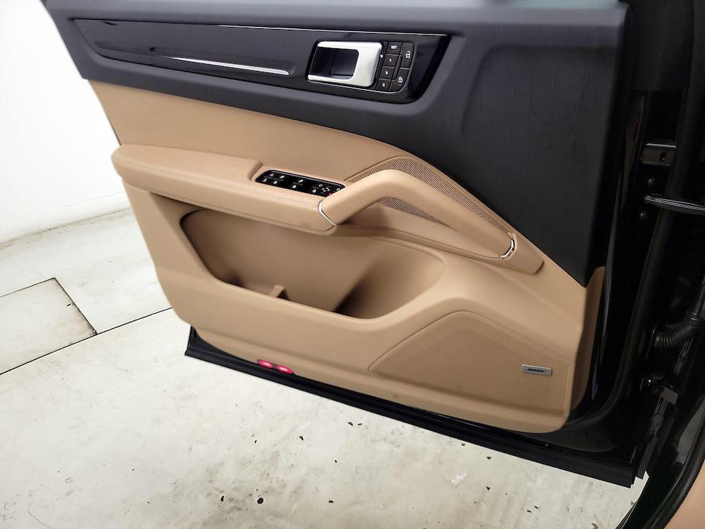 used 2021 Porsche Cayenne car, priced at $57,998