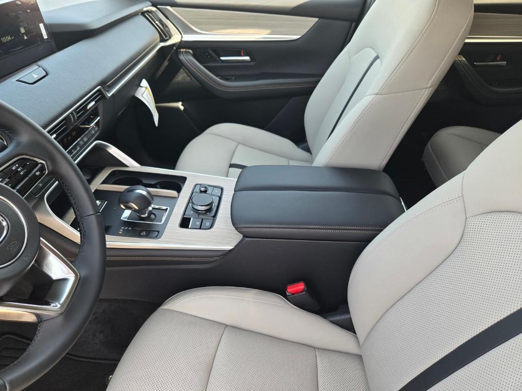 new 2025 Mazda CX-90 PHEV car, priced at $51,625