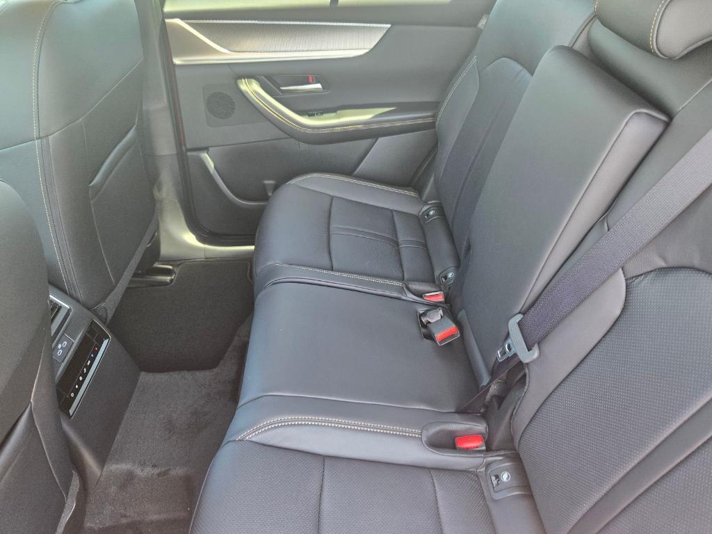 new 2025 Mazda CX-90 car, priced at $44,345