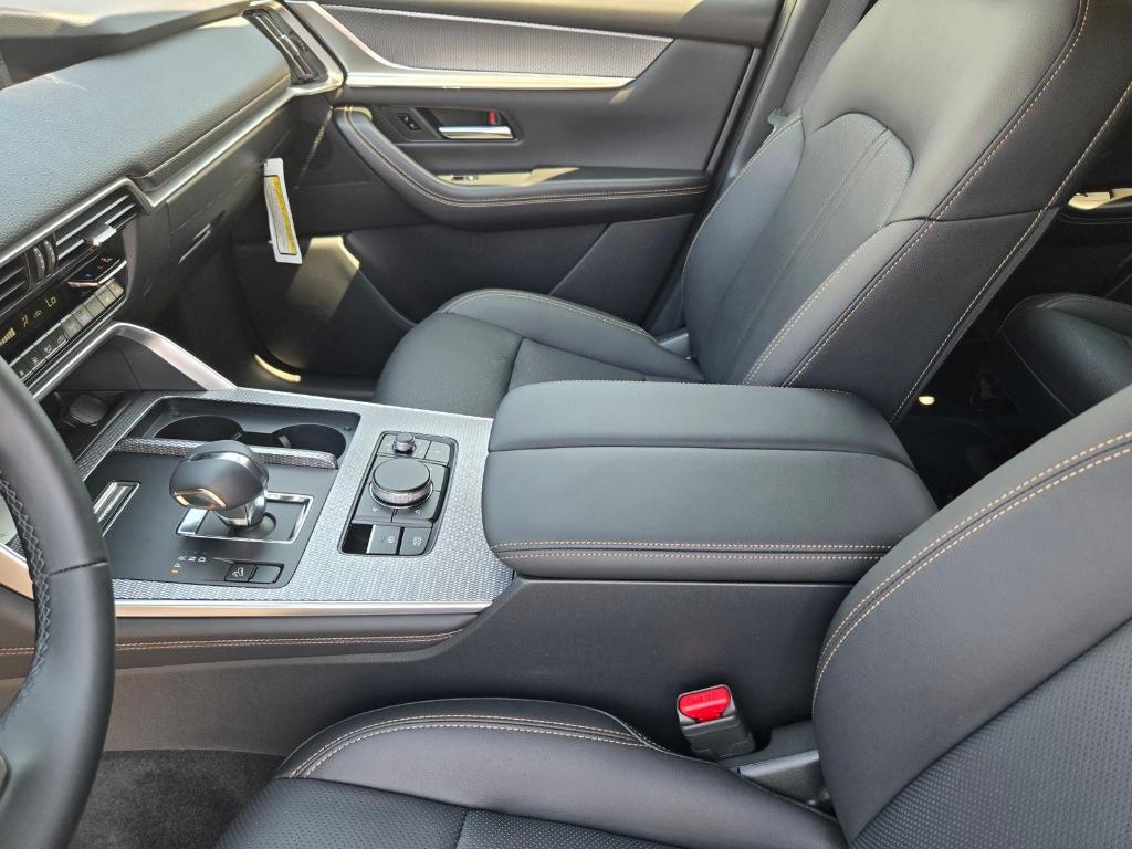 new 2025 Mazda CX-70 car, priced at $47,805