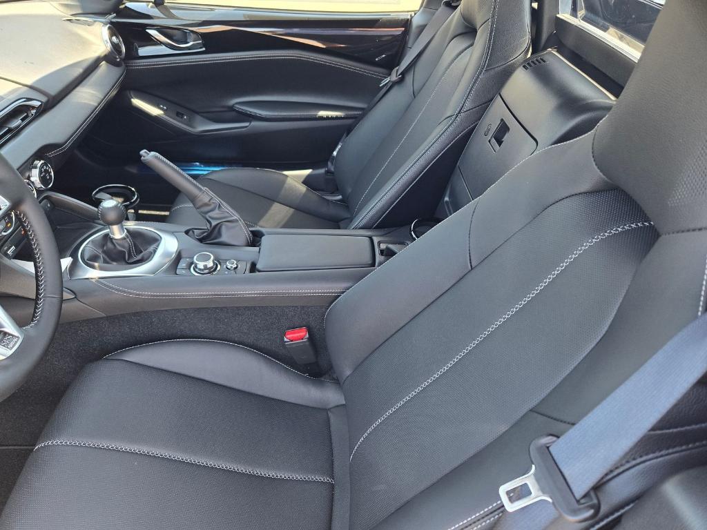 new 2025 Mazda MX-5 Miata RF car, priced at $39,515