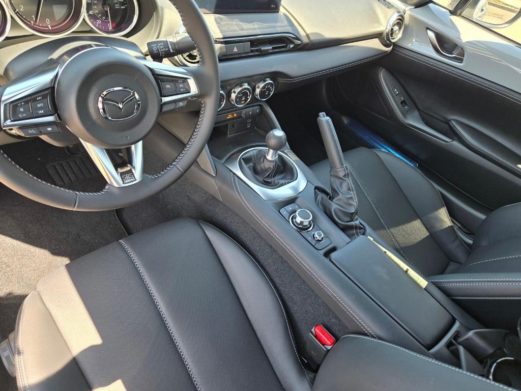 new 2025 Mazda MX-5 Miata RF car, priced at $39,770
