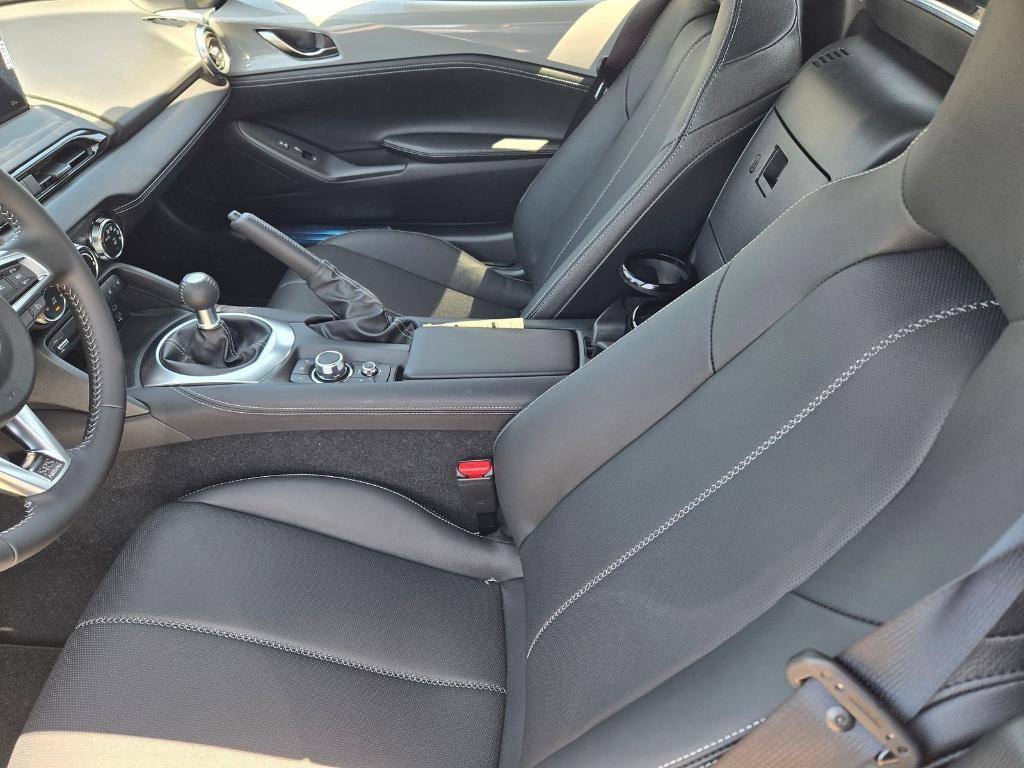 new 2025 Mazda MX-5 Miata RF car, priced at $39,770