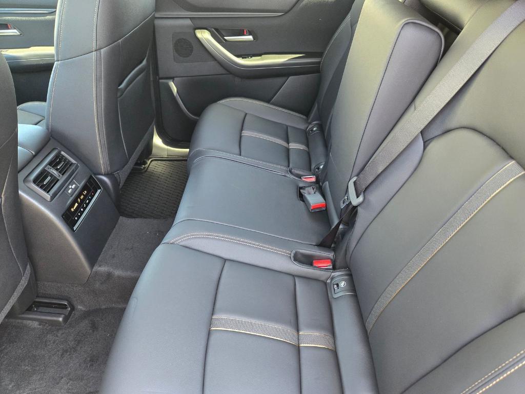 new 2025 Mazda CX-90 car, priced at $39,725