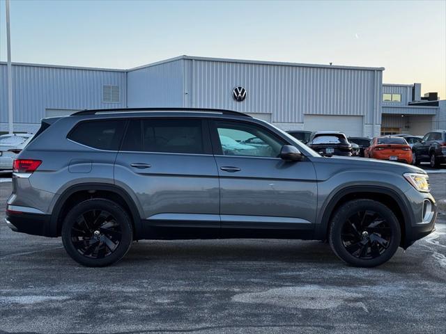 new 2025 Volkswagen Atlas car, priced at $46,413