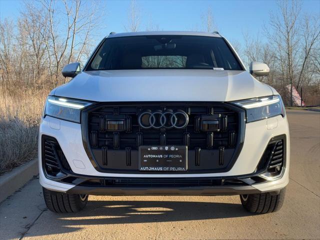 new 2025 Audi Q7 car, priced at $77,750