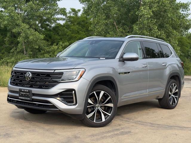 used 2024 Volkswagen Atlas car, priced at $55,560