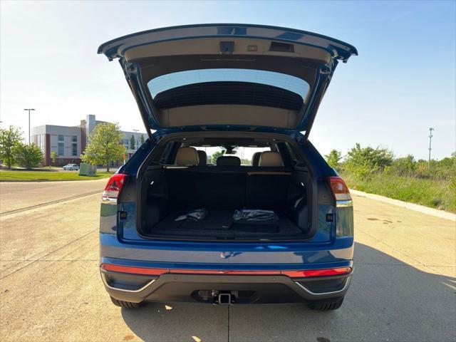 new 2025 Volkswagen Atlas Cross Sport car, priced at $44,849