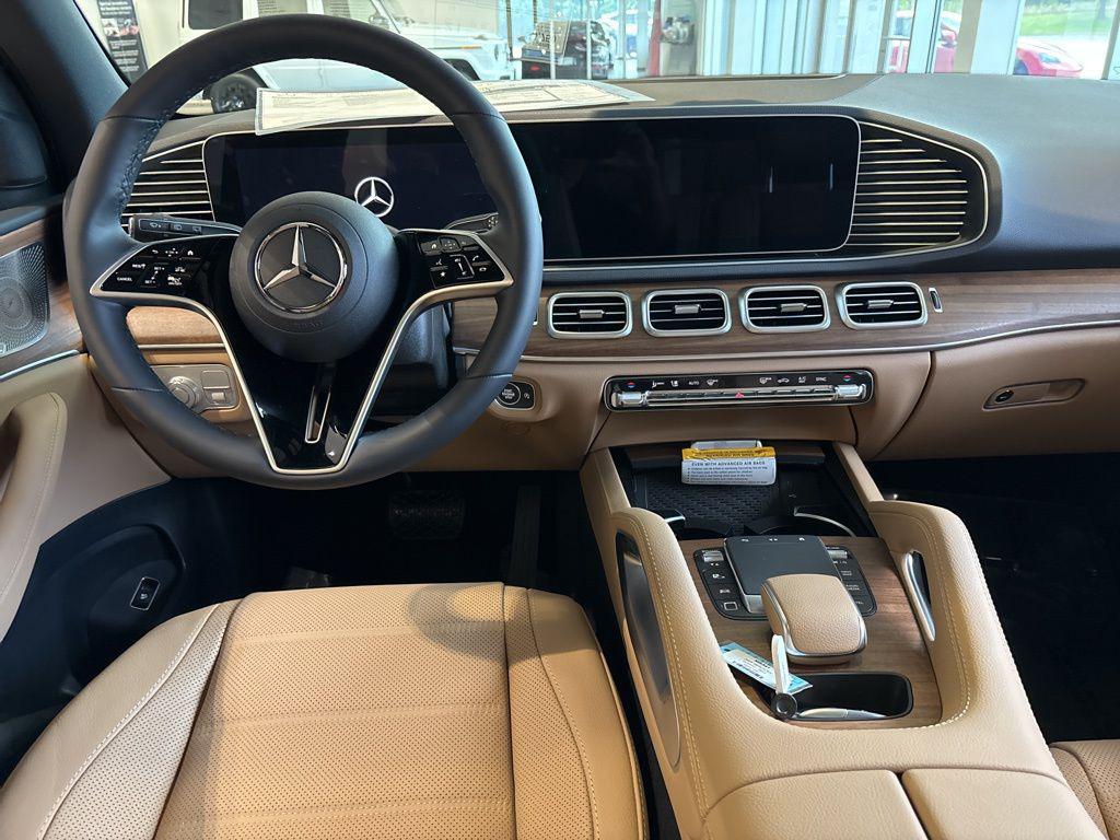 new 2025 Mercedes-Benz GLE 450 car, priced at $87,978