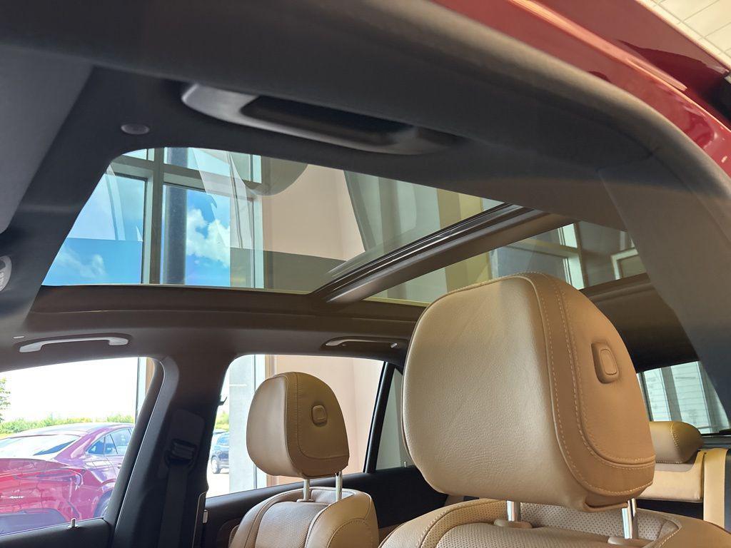 new 2025 Mercedes-Benz GLE 450 car, priced at $87,978