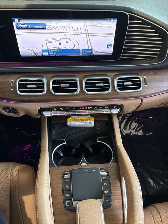 new 2025 Mercedes-Benz GLE 450 car, priced at $87,978