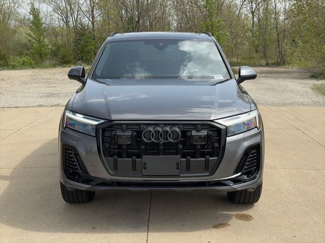 new 2025 Audi Q7 car, priced at $75,118