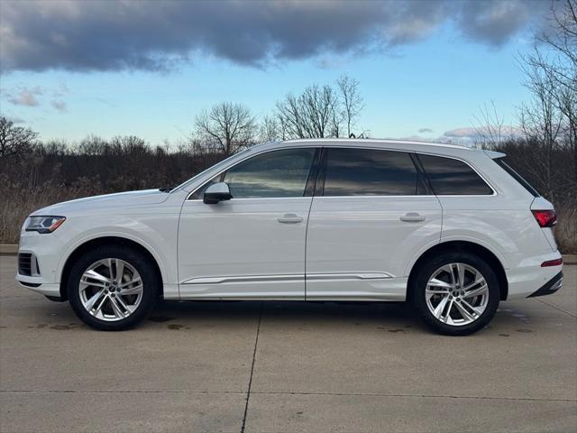 used 2023 Audi Q7 car, priced at $43,029