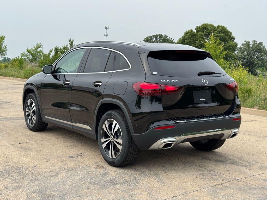 new 2025 Mercedes-Benz GLA 250 car, priced at $49,488