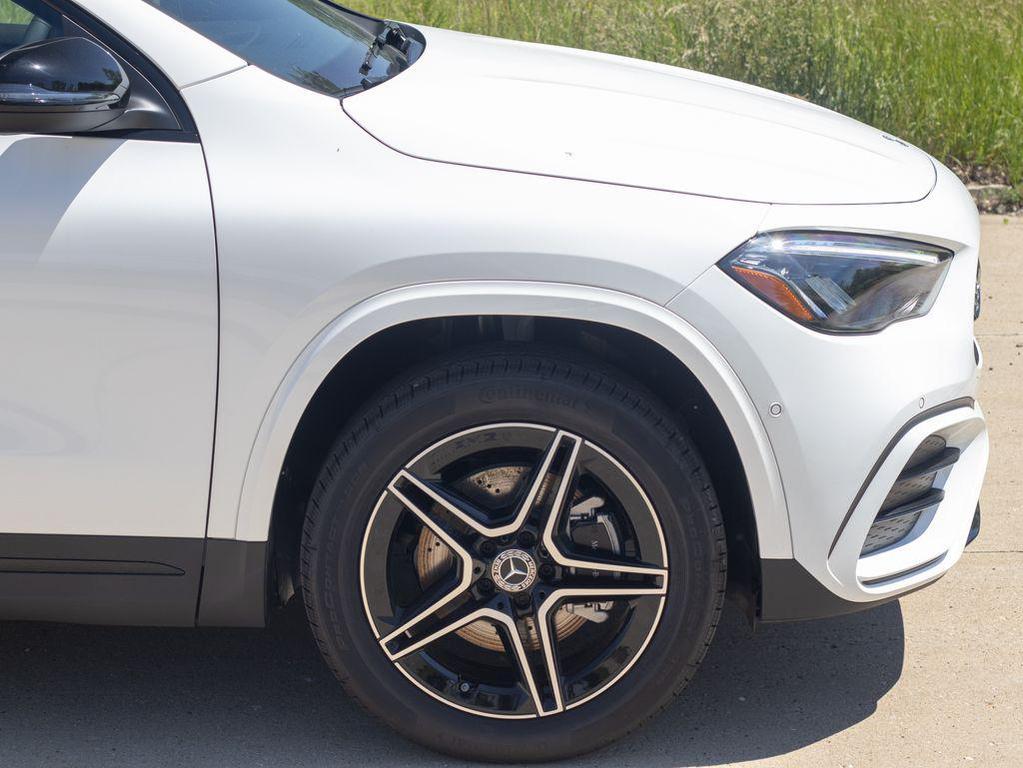 new 2024 Mercedes-Benz GLA 250 car, priced at $44,790
