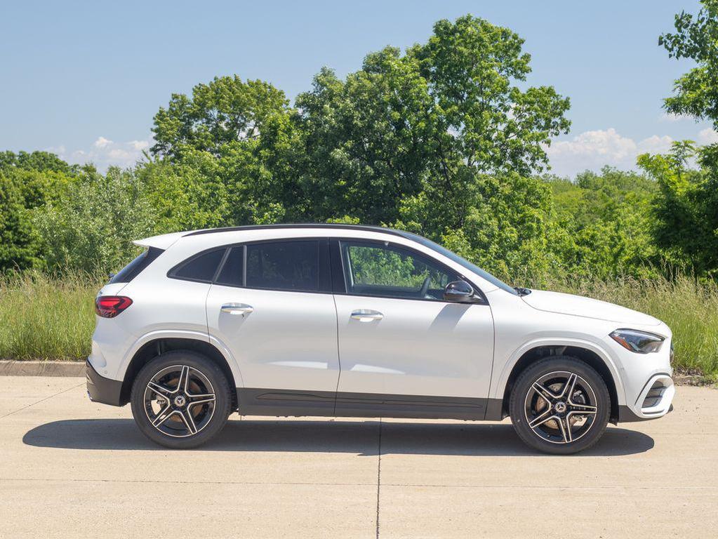 new 2024 Mercedes-Benz GLA 250 car, priced at $44,790