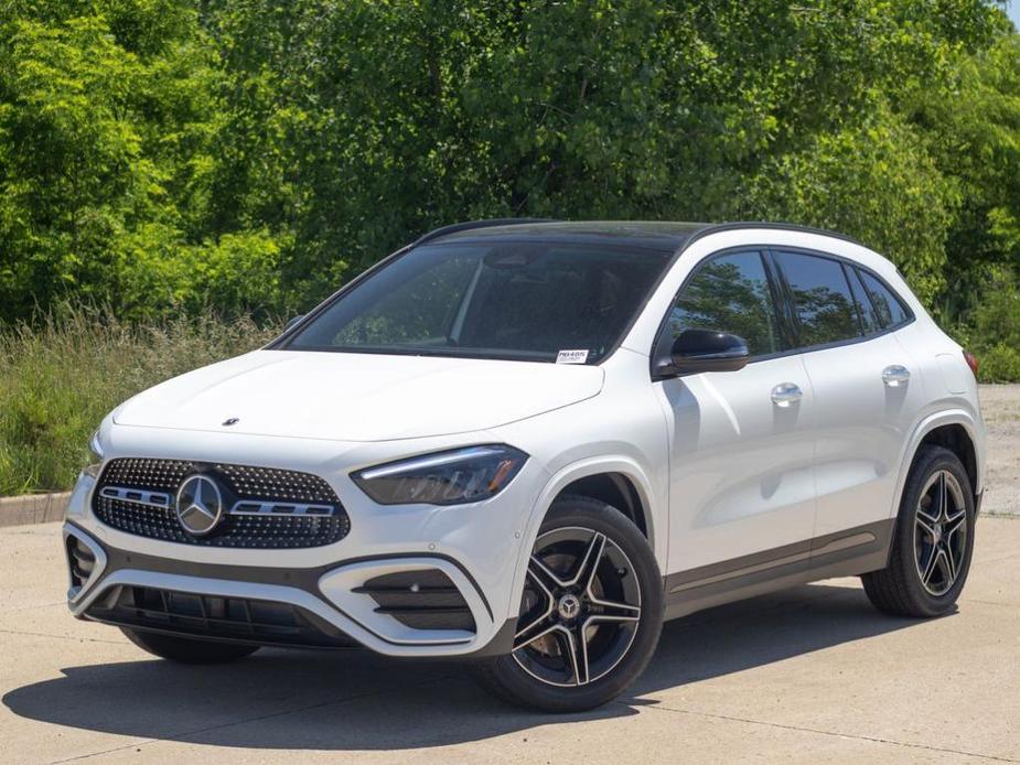 new 2024 Mercedes-Benz GLA 250 car, priced at $51,790