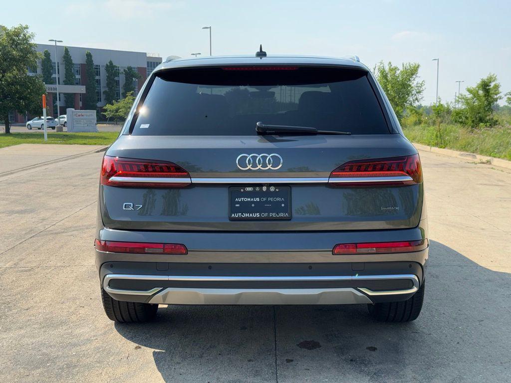 used 2022 Audi Q7 car, priced at $28,061