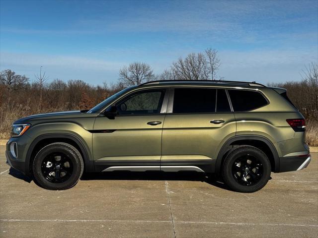 new 2025 Volkswagen Atlas car, priced at $48,139