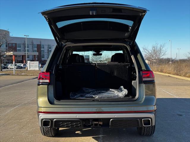 new 2025 Volkswagen Atlas car, priced at $48,139