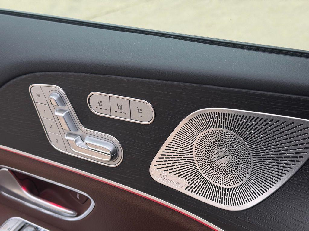 new 2025 Mercedes-Benz GLS 450 car, priced at $101,403