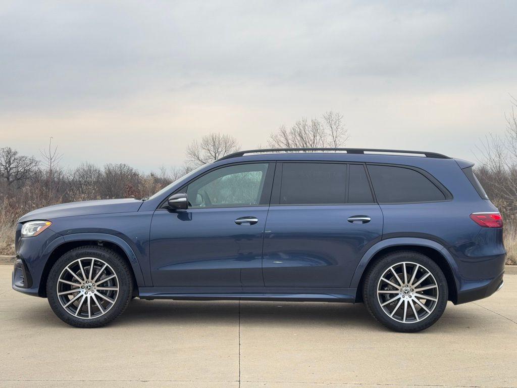 new 2025 Mercedes-Benz GLS 450 car, priced at $101,403