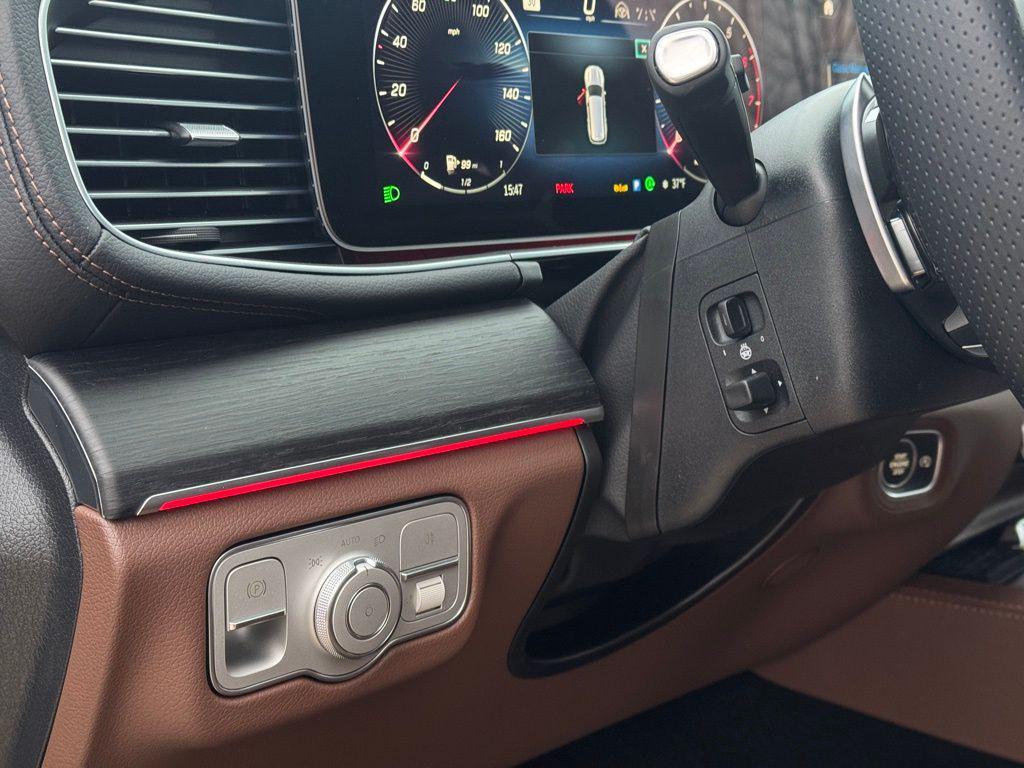 new 2025 Mercedes-Benz GLS 450 car, priced at $101,403