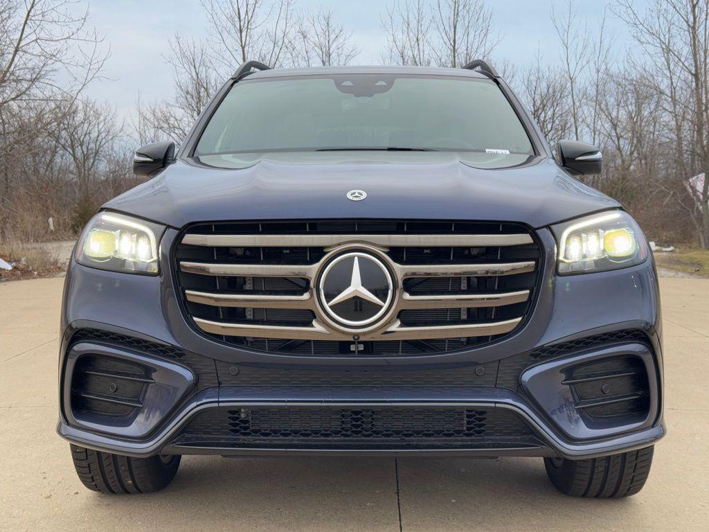 new 2025 Mercedes-Benz GLS 450 car, priced at $101,403