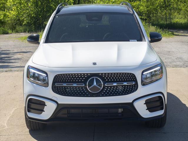 new 2024 Mercedes-Benz GLB 250 car, priced at $54,625