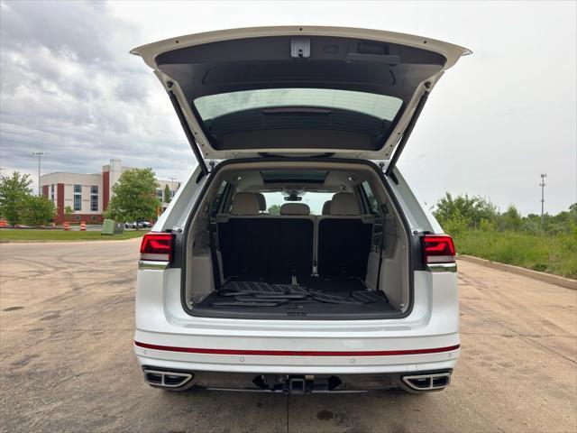 used 2025 Volkswagen Atlas car, priced at $50,235