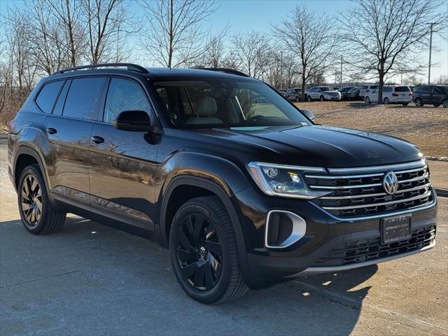 new 2025 Volkswagen Atlas car, priced at $46,683