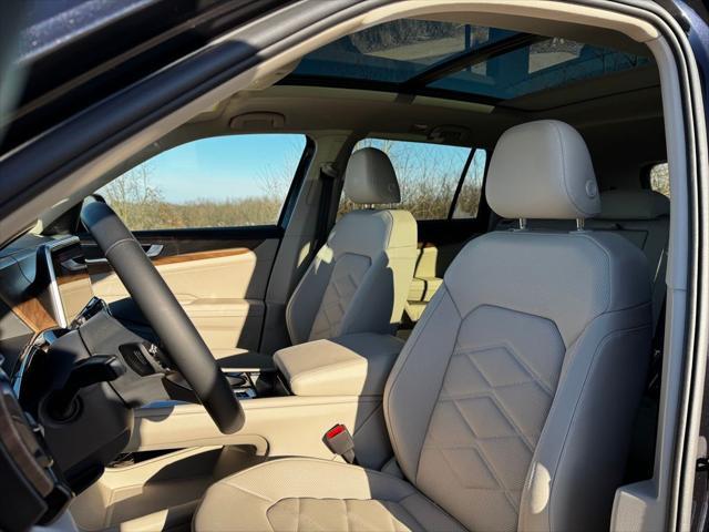 new 2025 Volkswagen Atlas car, priced at $46,683