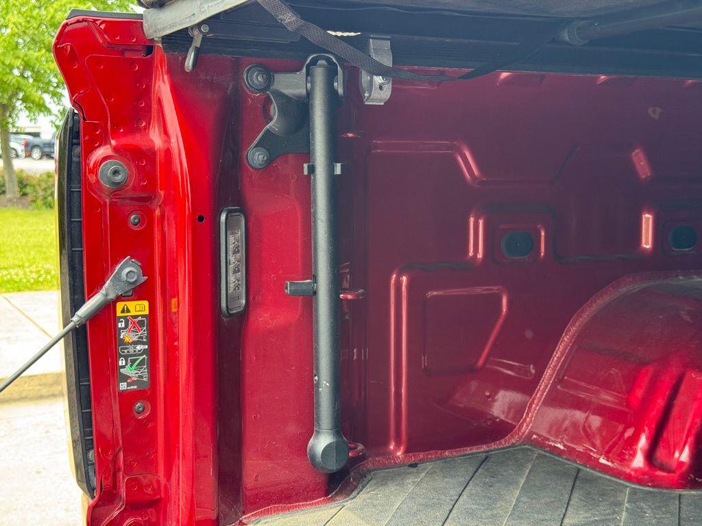 used 2022 GMC Sierra 1500 car, priced at $39,026