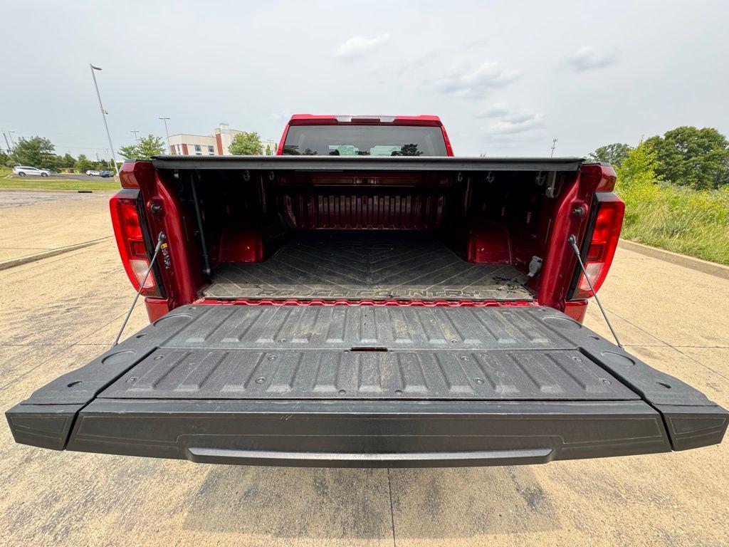 used 2022 GMC Sierra 1500 car, priced at $39,026