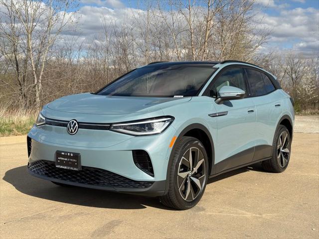 new 2025 Volkswagen ID.4 car, priced at $50,125