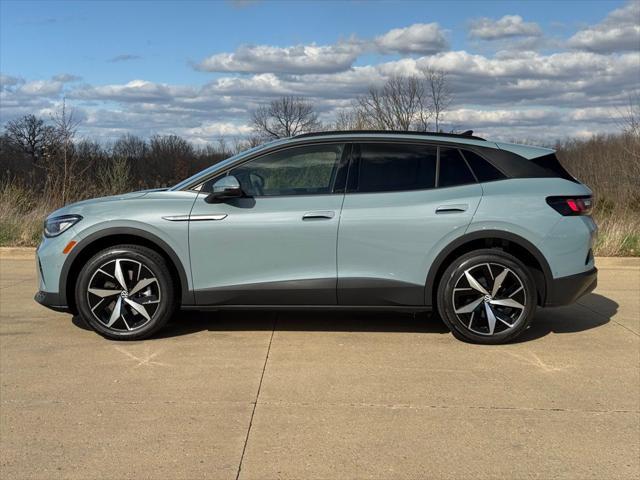 new 2025 Volkswagen ID.4 car, priced at $49,125