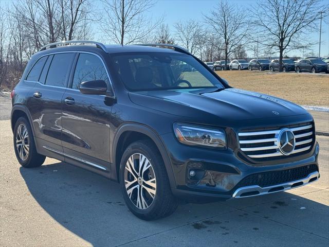 new 2024 Mercedes-Benz GLB 250 car, priced at $54,085